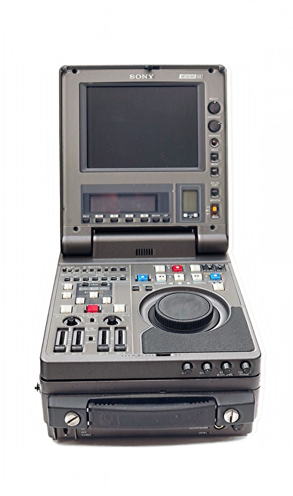 SONY DNW-25A portable Betacam SX digital video cassette recorder/editor