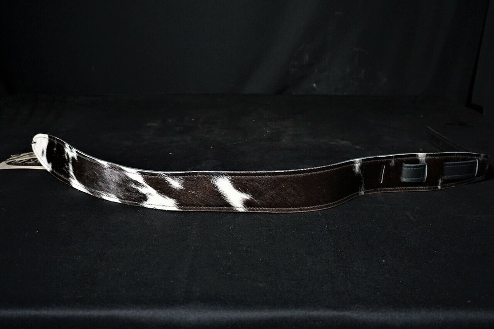 El Dorado Durango Maverick Black/White Cowhide Guitar Strap