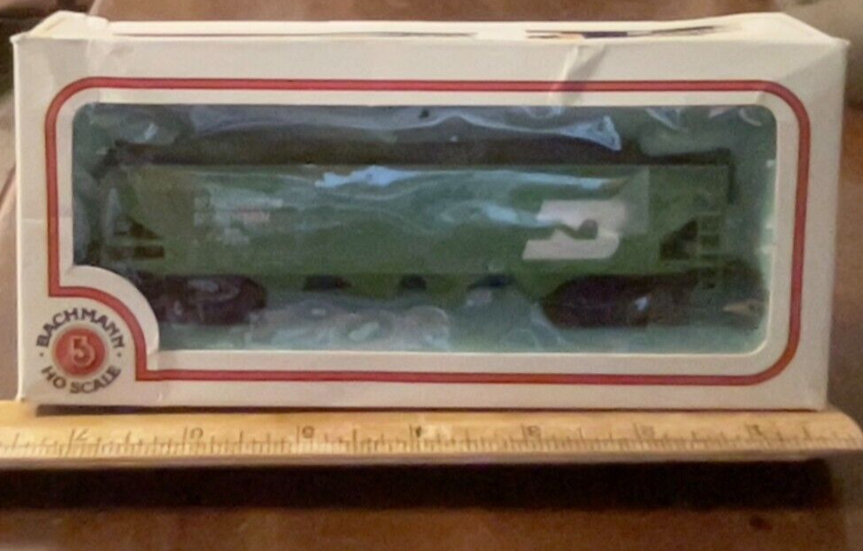 Bachmann HO Scale #43100603 Quad Hopper No/Load Car. "B.N..".
