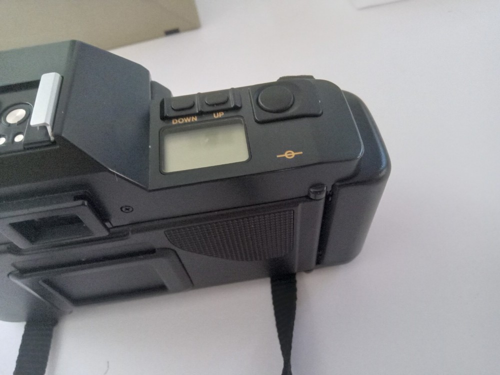 Canon Camera T70 Dual Metering System Camera