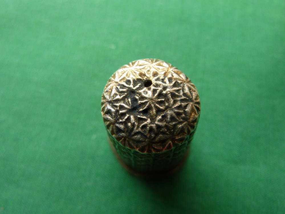 VINTAGE SILVER THIMBLE