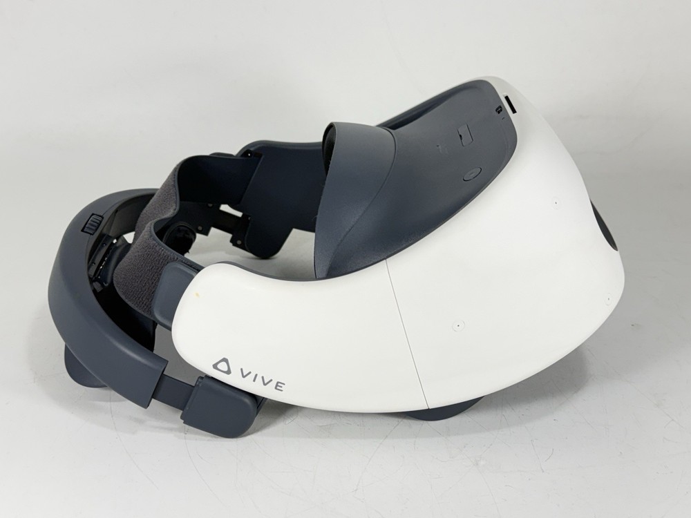 HTC Vive Focus Plus VR Headset with Controllers in Box - WORKING