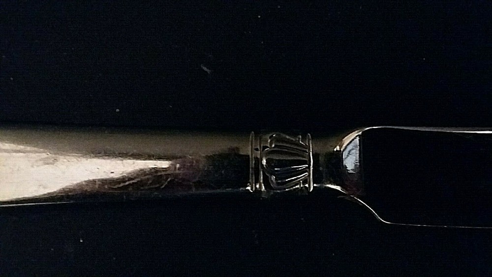 Reed & Barton Sanderling stainless 9 1/4" solid handle steak knife