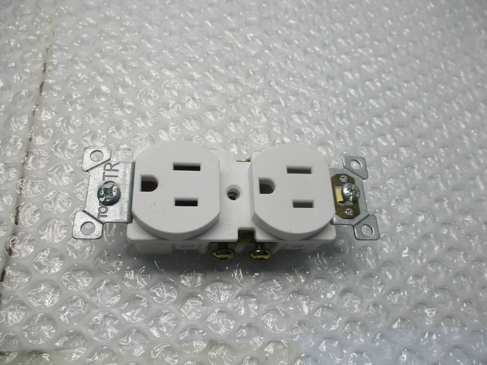 SQUARE D E515052 RECEPTACLE WHITE NSNP