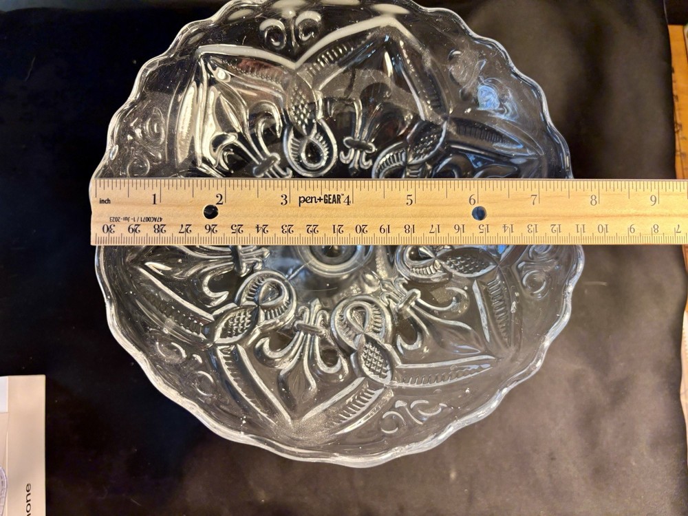 ****Reduced*** Fleur-de-lis Cut Glass Candy/snack Dish