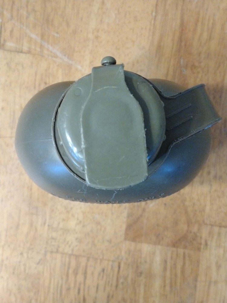 Genuine USGI Military 1 Quart Canteen -Olive Drab, pre owned