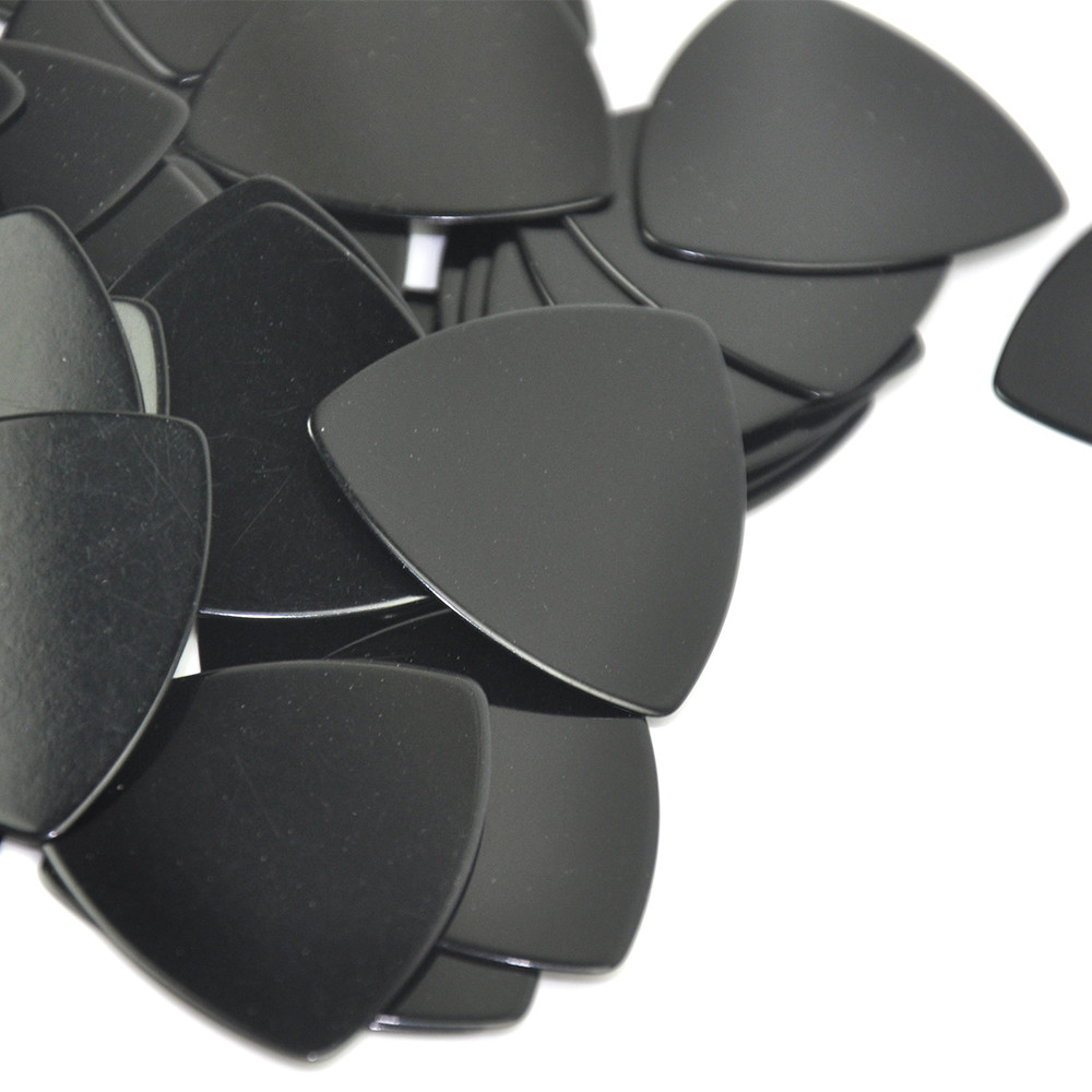 Lots of 100 pcs Solid Black Triangle Medium 0.71mm Celluloid Guitar Picks
