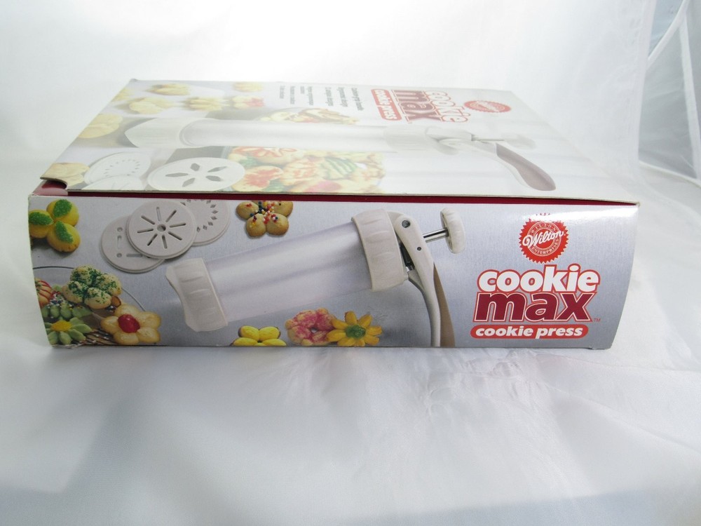 Wilton Cookie Max Cookie Press Plastic 12 Designs Ergonomic Handle