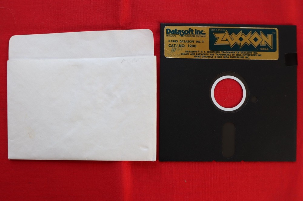 ”ZAXXON” APPLE II COMPUTER SOFTWARE GAME