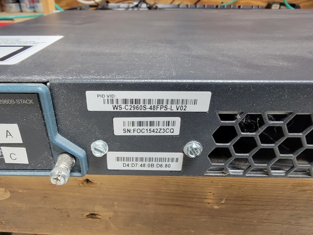 Cisco Catalyst 2960 (WS-C2960S-48FPS-L) 48-Ports Rack-Mountable Switch Managed