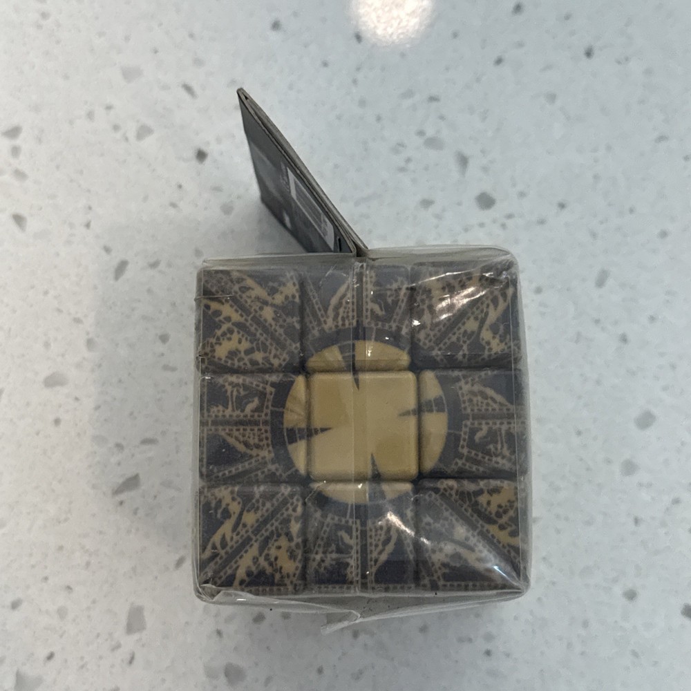Hellraiser III Hell on Earth Lament Configuration Puzzle Cube Pinhead Horror