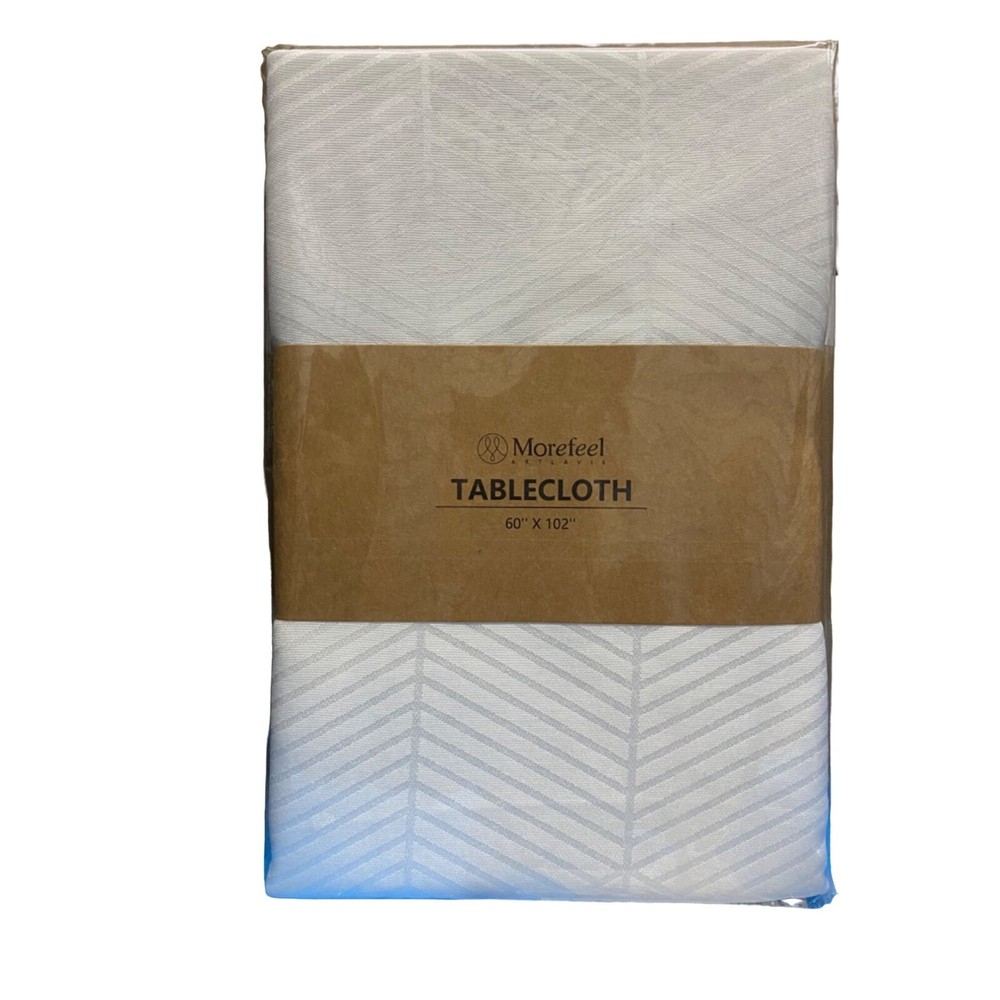 Morefeel 60x102” Polyester Reflective Textured Rectangle Tablecloth, White NEW