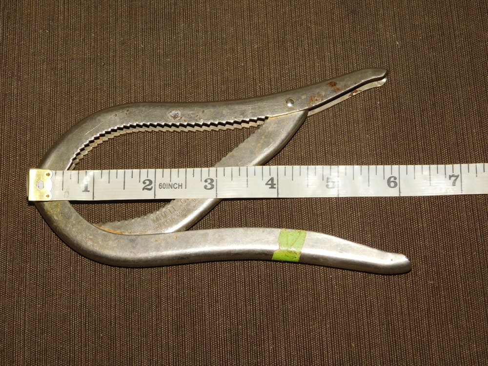 VINTAGE KITCHEN 6" LONG MOULI USA MULTI CRACKER NUT CRACKER
