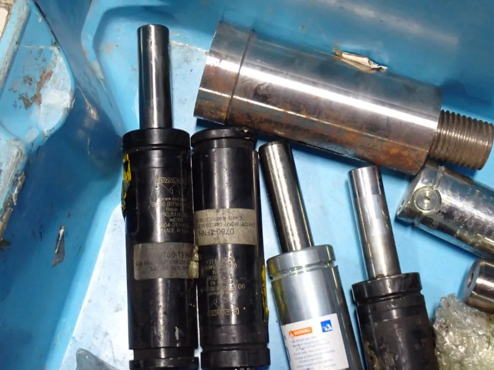 SPRINGS & STRUTS 08250560809