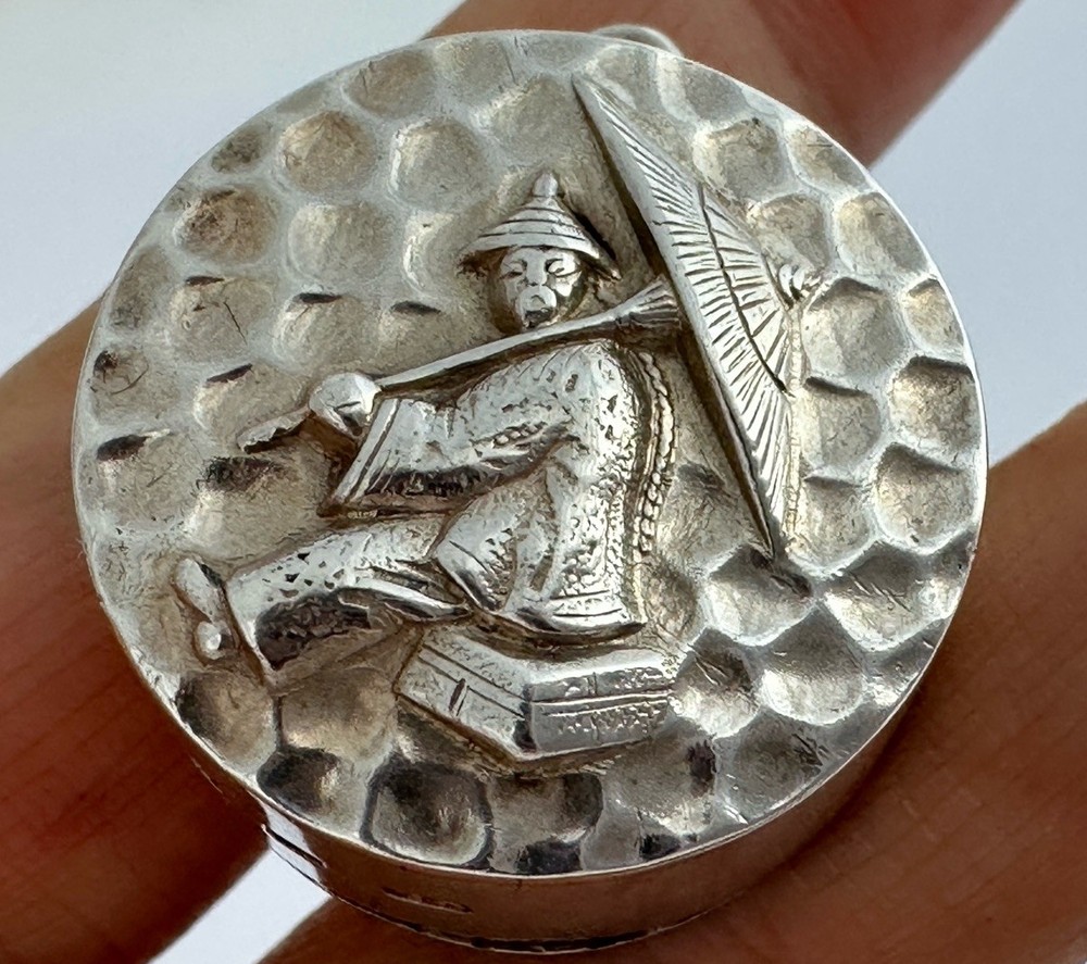 Victorian Solid Silver Pill Box c.1891