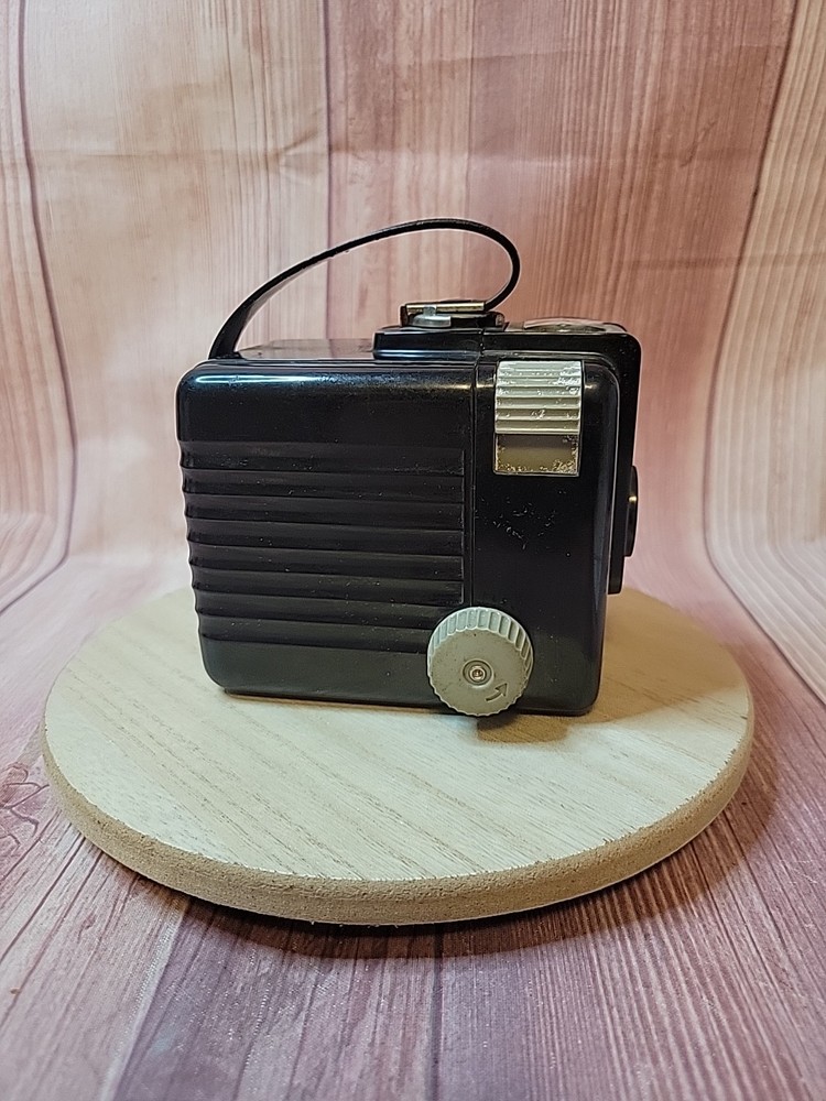 BROWNIE HAWKEYE CAMERA FLASH MODEL KODAK