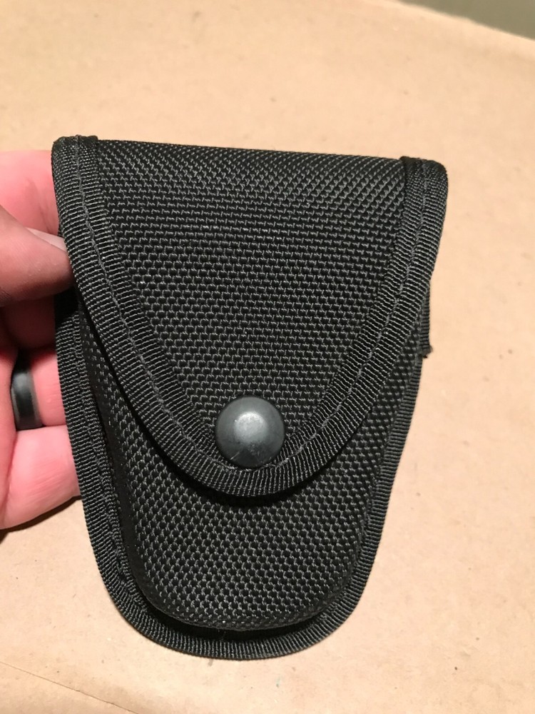Strong Brand Duty Handcuff Pouch