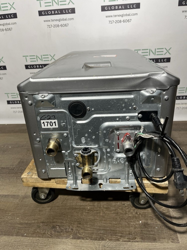 Rinnai RE140iN Indoor Tankless Water Heater 140k BTU Natural Gas (C-23 #1701)