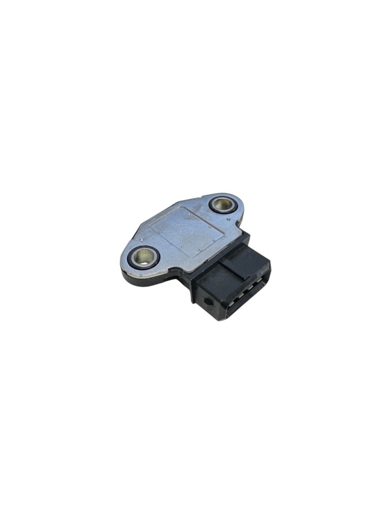 GENUINE MITSUBISHI 605733Y28 GALANT ECLIPSE IGNITION MODULE *SALE*