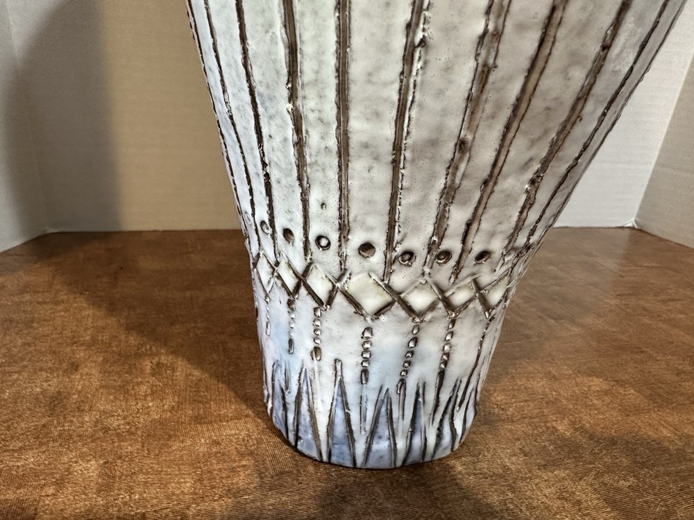 Fhen 20” Tall Vase Sculpture Pottery