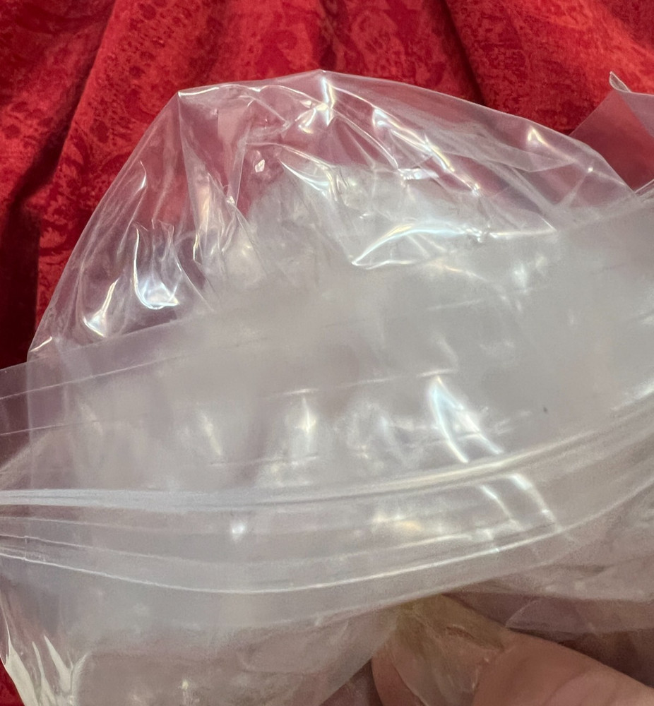 8" x 10" Clear Bubble In, Double Bag, Zip-Top Mail Protective Envelopes (USED)