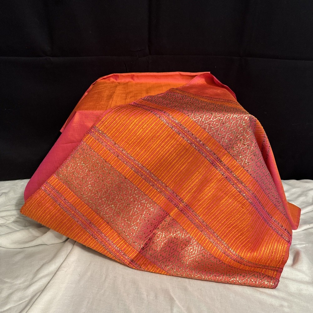 Fusia Colored Tabletop Runner, 92 X 18