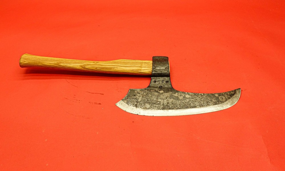 3,23 lbs goosewing bearded broad hatchet