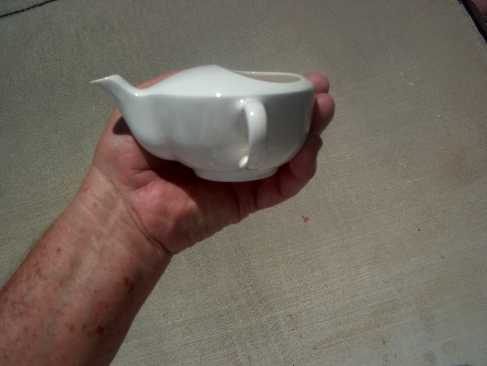 VINTAGE SICK CUP INVALID FEEDER EMPIRE ENGLAND WITH CRAZING