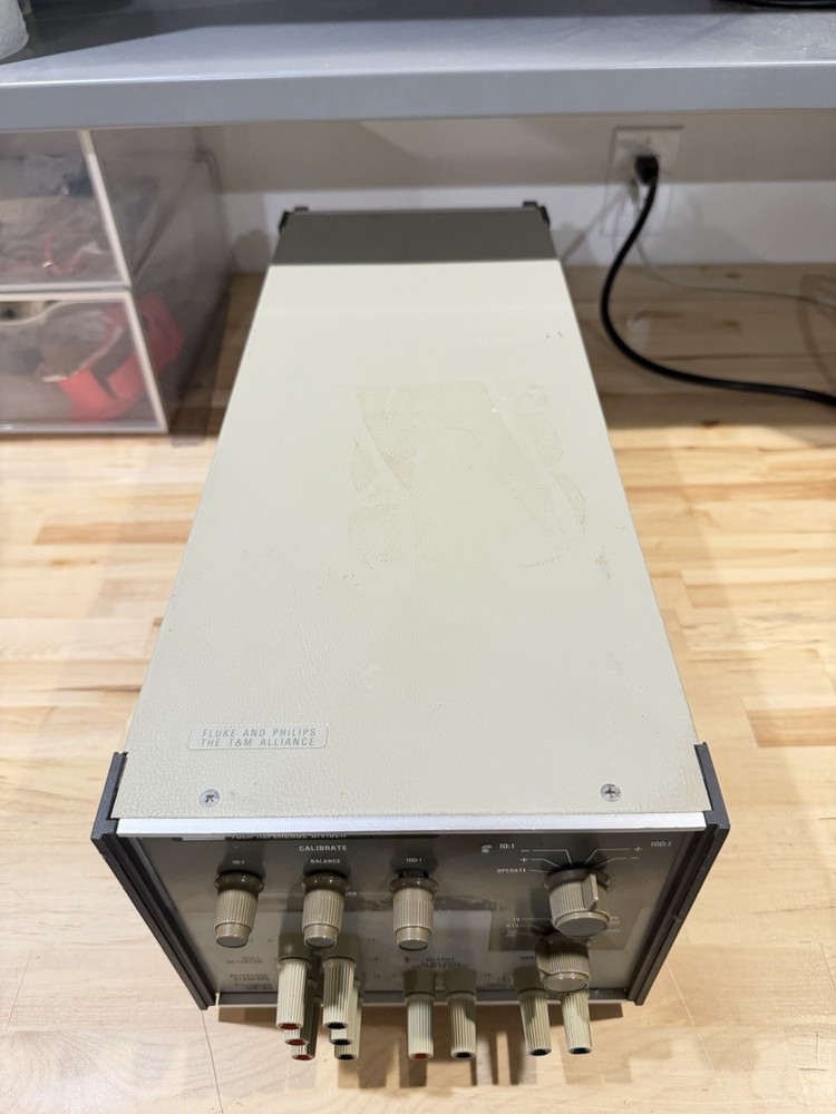 FLUKE 752A REFERENCE DIVIDER (TESTED) FREE SHIPPING
