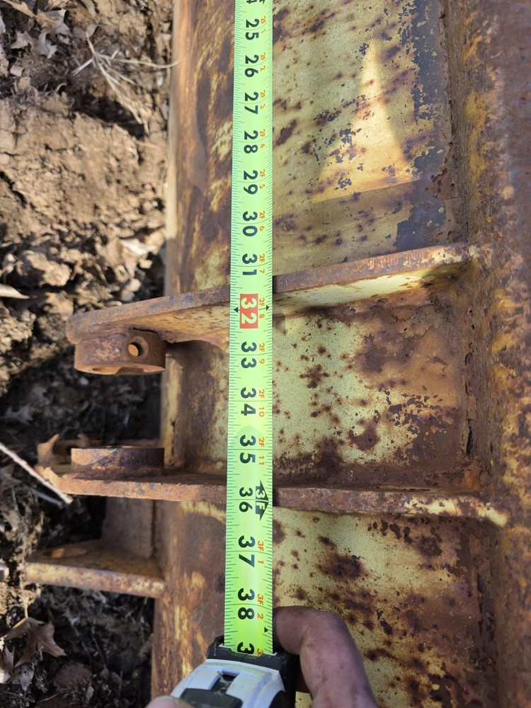 Loader Bucket From 1960s Jd 2010w