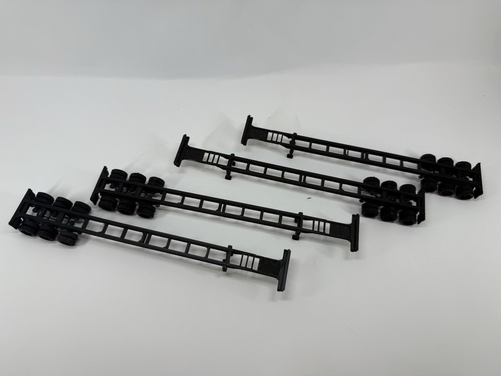 Ho Scale 53ft tri axle Container, Chassis