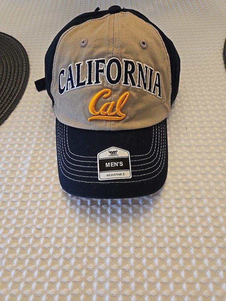 Fan Favorite Men's Adjustable Cal Berkeley  ;) NWT