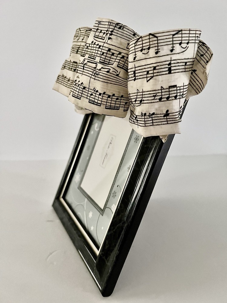 HANDMADE 5x7 PAPER MACHE 🎀 BOW MUSICAL 🎼NOTE 🎼 PICTURE FRAME