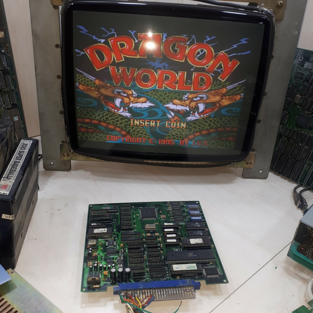 DRAGON WORLD BY IGS ARCADE PCB JAMMA ORIGINAL- WORKING