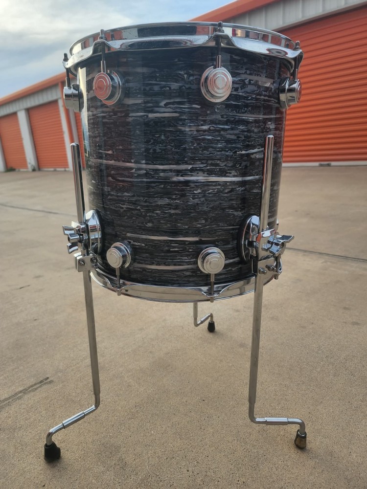 dw collectors maple drum set