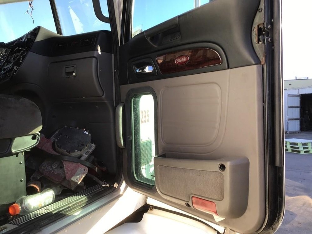 Replaces 2012 PETERBILT 386 CAB , OH