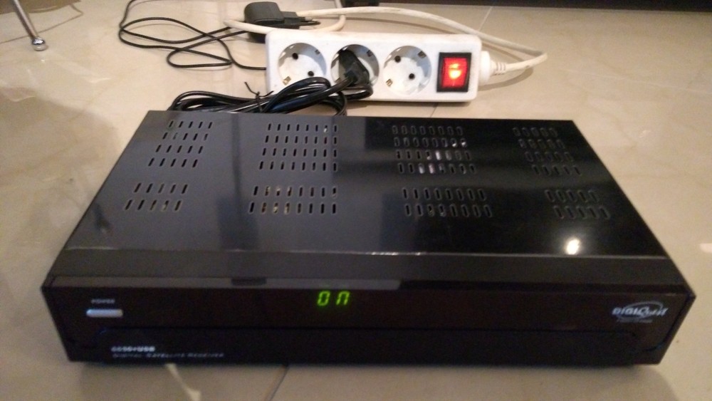Digiquest 6630+USB Digital Satellite Receiver