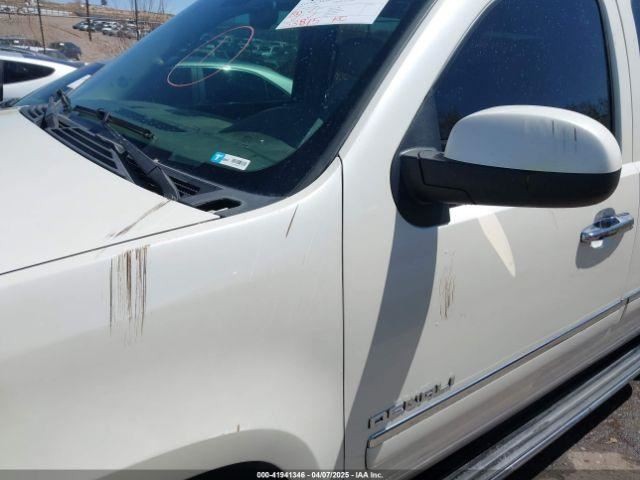 Passenger Right Front Spindle/Knuckle Fits 07-14 ESCALADE 2447732