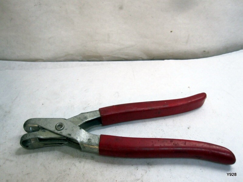 metal hole puncher 9"