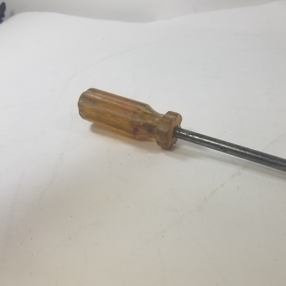 Vintage Fuller's No. 802 Yellow Handle Screwdriver
