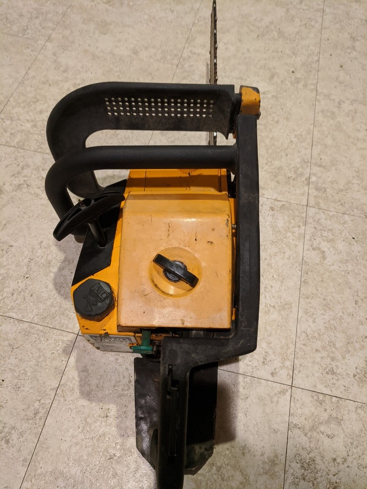 Montgomery Ward 3.7 Chainsaw 24084A