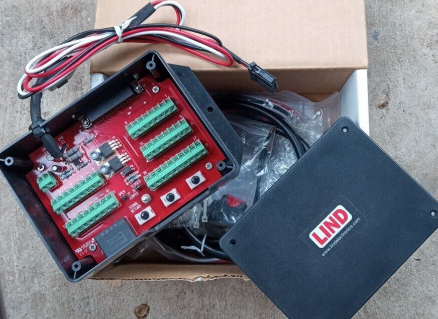LIND ARB-PAPDC2462-3951 Arbitrator Power Distribution Center