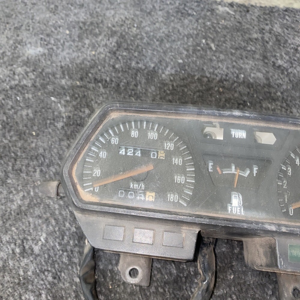 1983 Kawasaki gpz250 speedometer