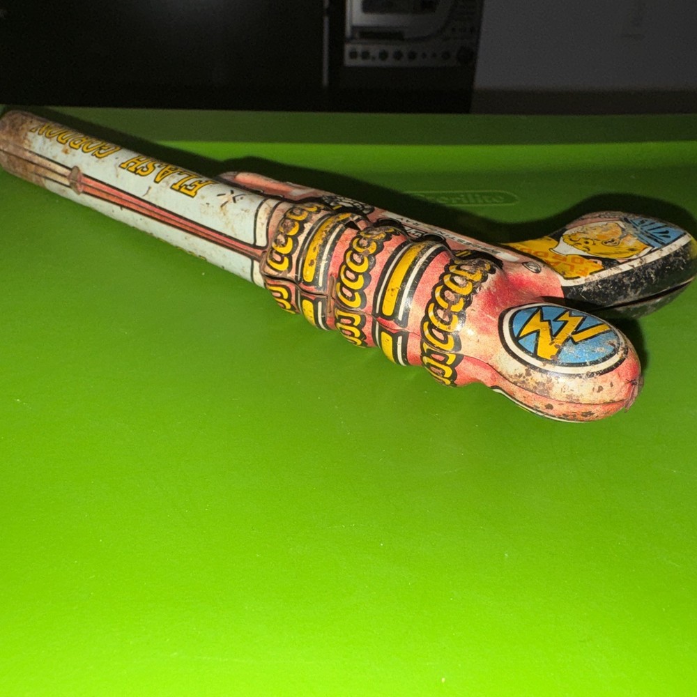 Flash Gordon Tin Lithographed Arresting Ray Gun King Features Synd