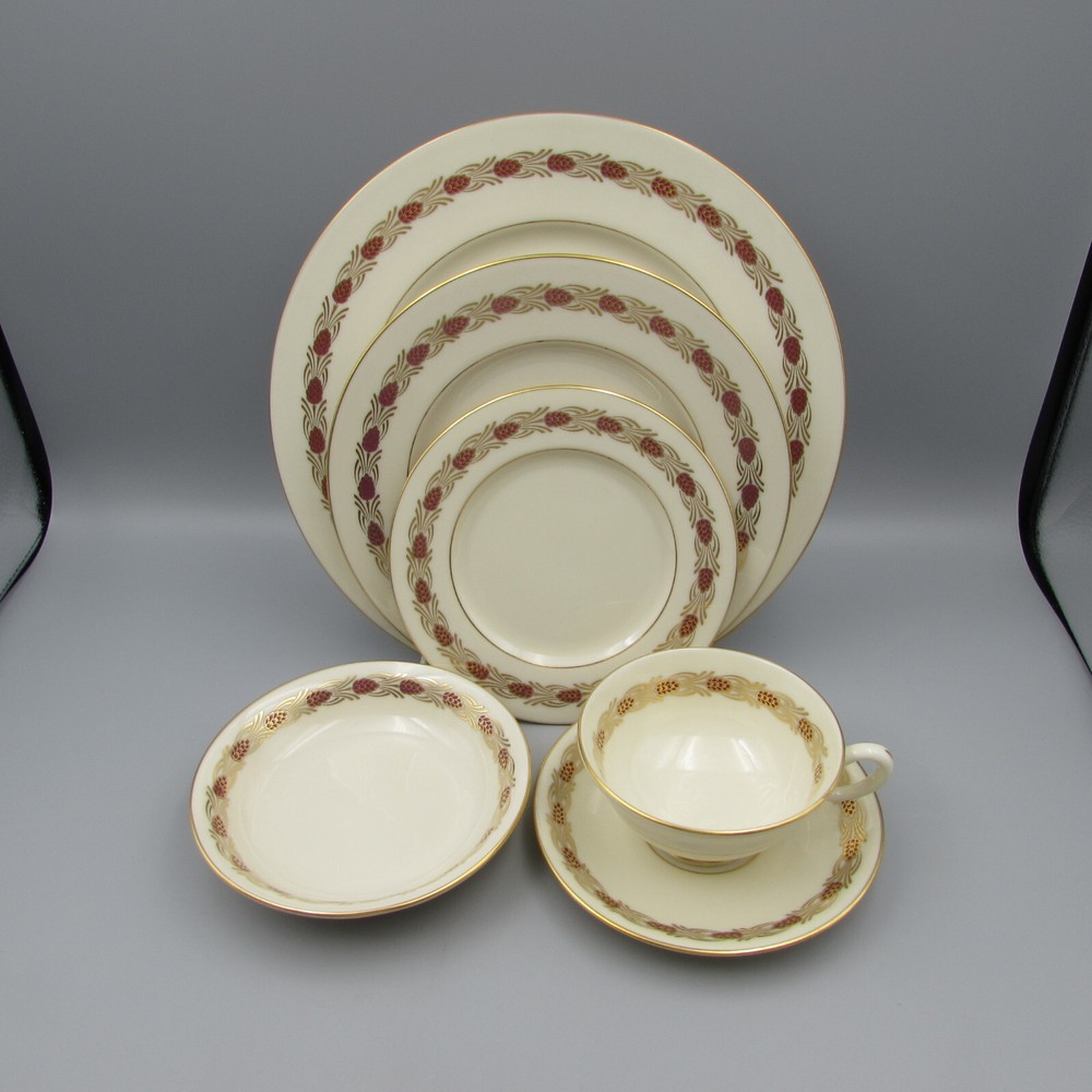 Lenox Fine China PINEHURST - MAROON 6pc Place Setting