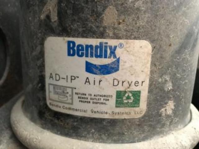 Bendix AD-IP Air Dryer - Used