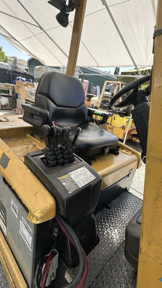 Hyster E60Z 6000LBS Forklift with CASCADE Multiple Load or Single-Double Pallet