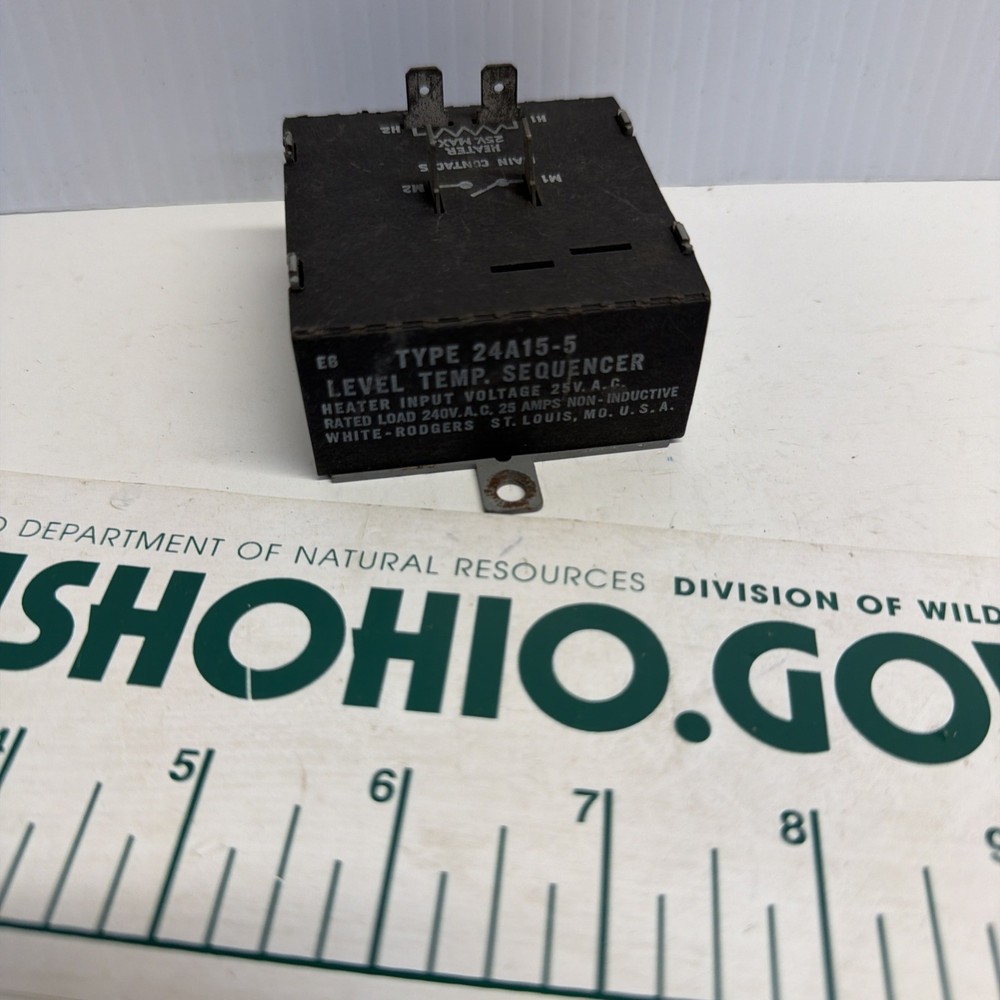 WHITE-ROGERS TYPE 24A15-5 LEVEL TEMP HEAT SEQUENCER