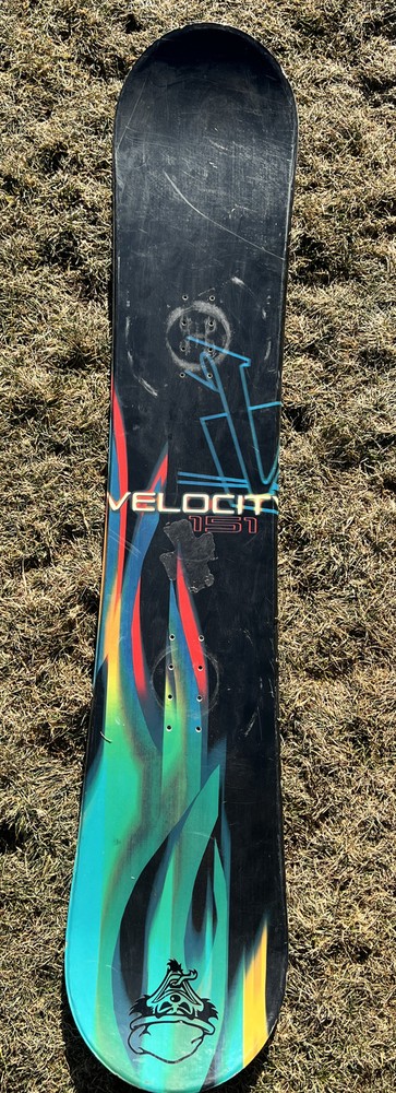 Velocit Snowboard 151 cm Black Blue Red Flames Board Only