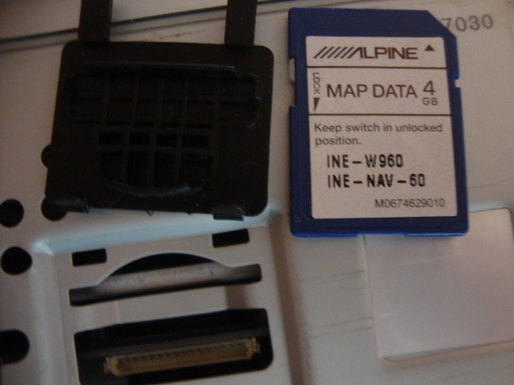 Alpine A132M6199F OEM Head Unit *NOT TESTED*